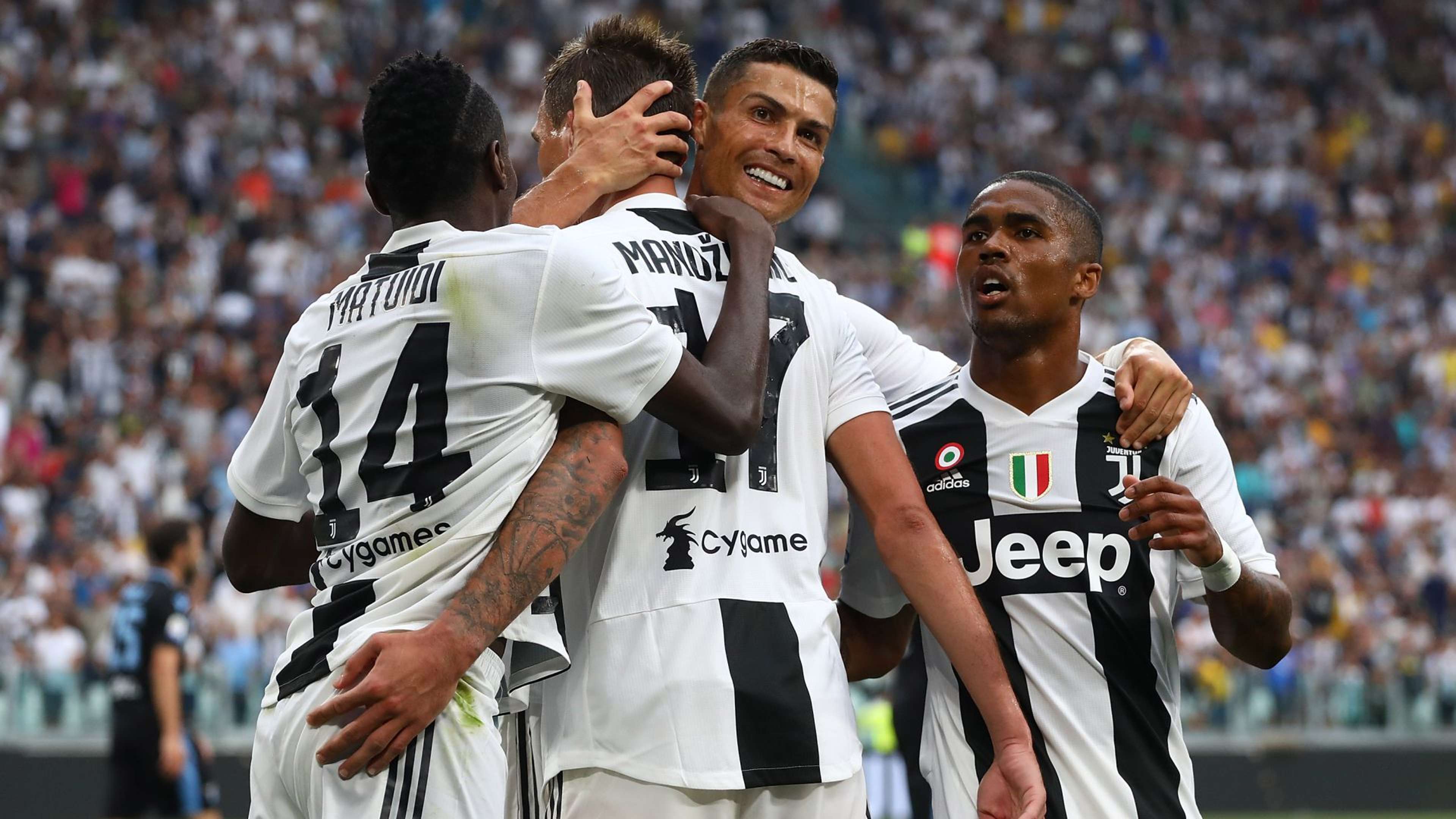 Mandzukic Cristiano Ronaldo Matuidi Douglas Costa - Juventus