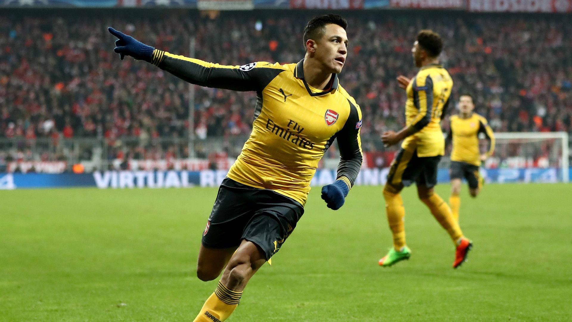 Alexis Sanchez Arsenal Bayern Munich Champions League