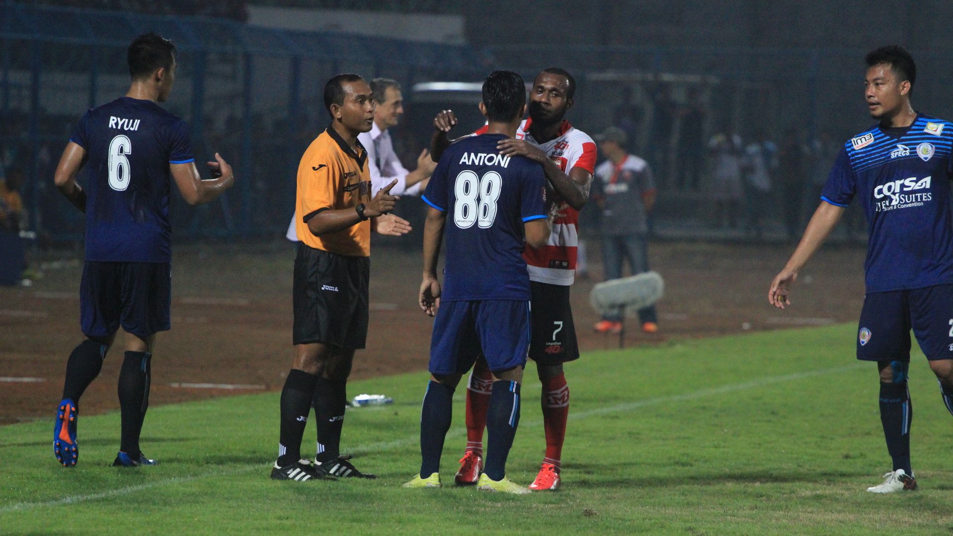Wasit Maulana Nugraha - Arema Cronus & Madura United