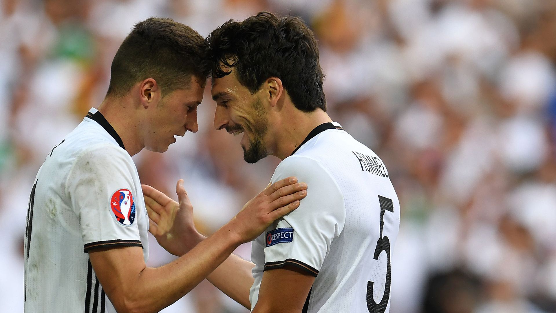 Julian Draxler Mats Hummels 06262016