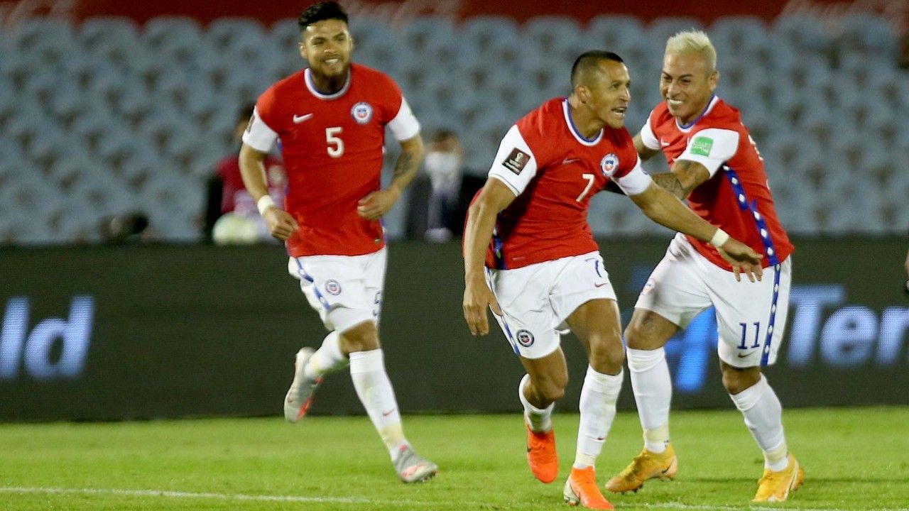 Alexis Sánchez Chile Uruguay