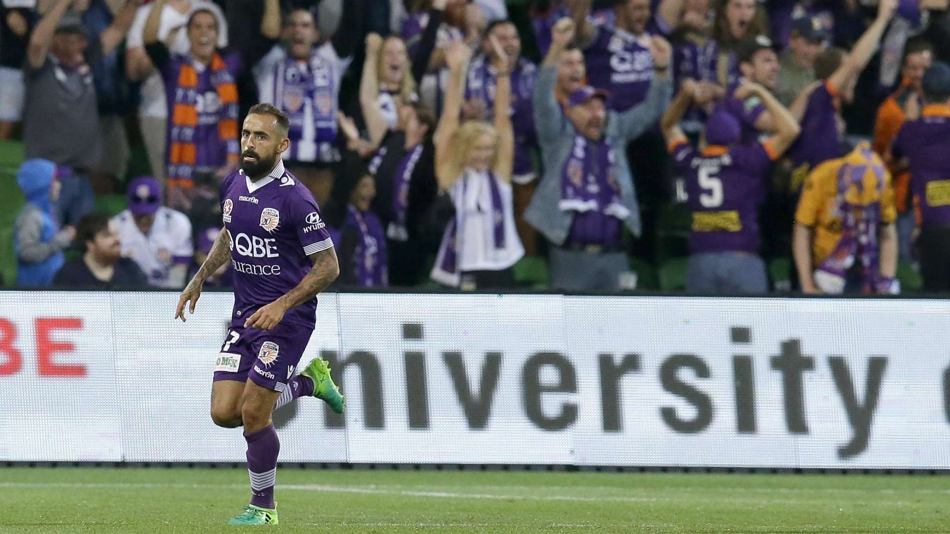 Diego Castro Melbourne City v Perth Glory A-League 23042017