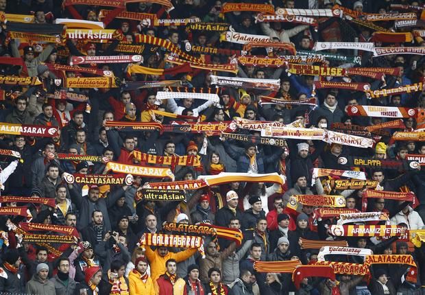 GALATASARAY FANS GENÇLERBİRLİĞİ GALATASARAY SÜPER LİG TURKEY 15122013