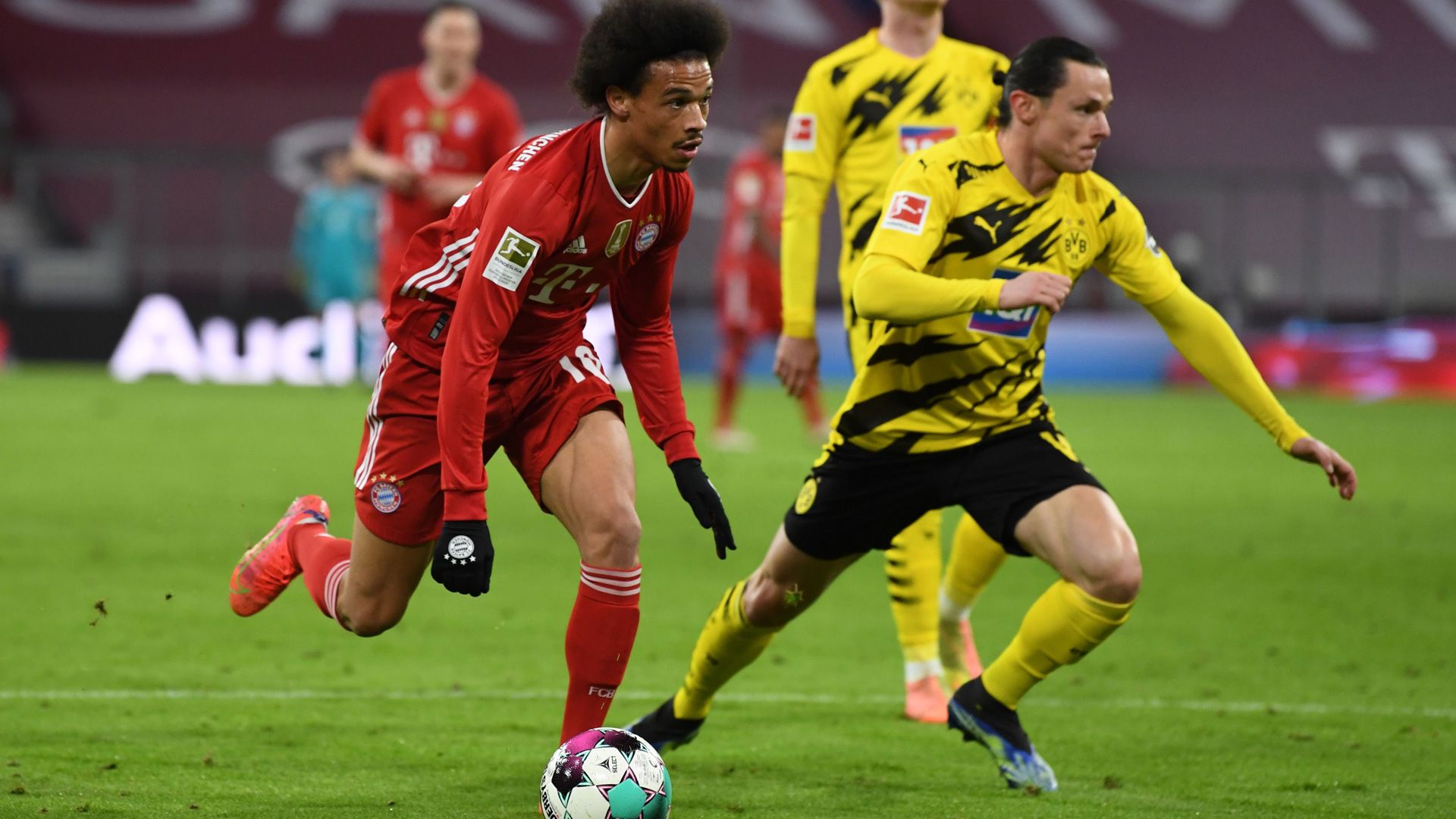 Leroy Sane Nico Schulz FC Bayern Borussia Dortmund 060321