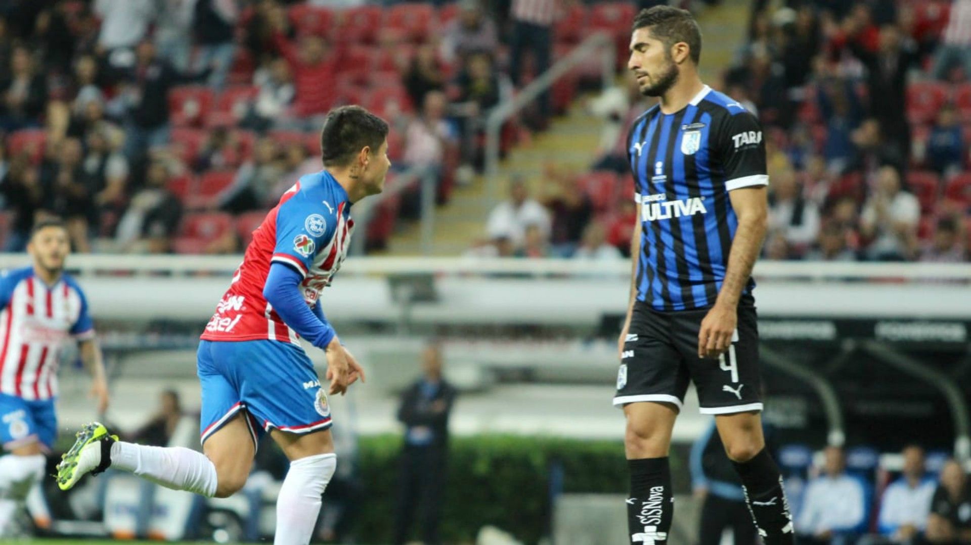 Chivas Querétaro Chofis López