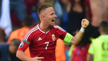 ef8a9181a8576db45b7019aff394eecbb17380f2