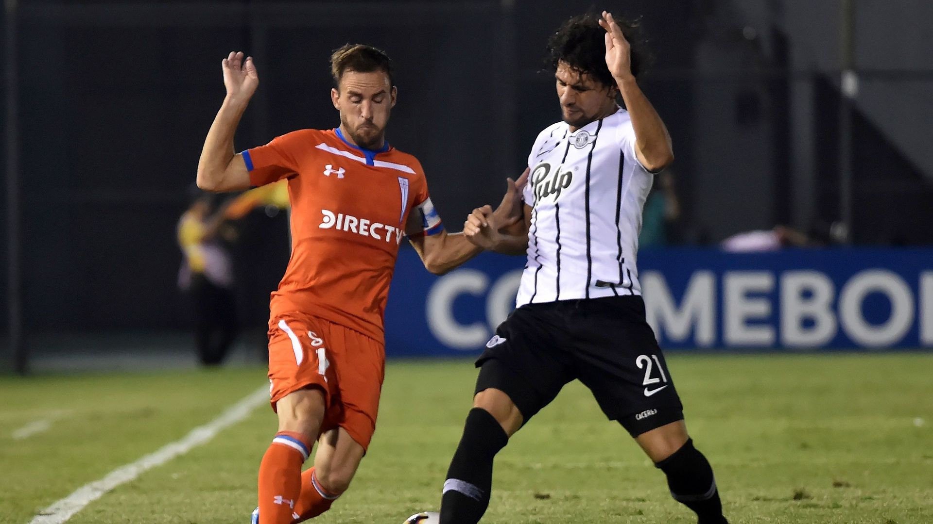Libertad vs. Universidad Católica