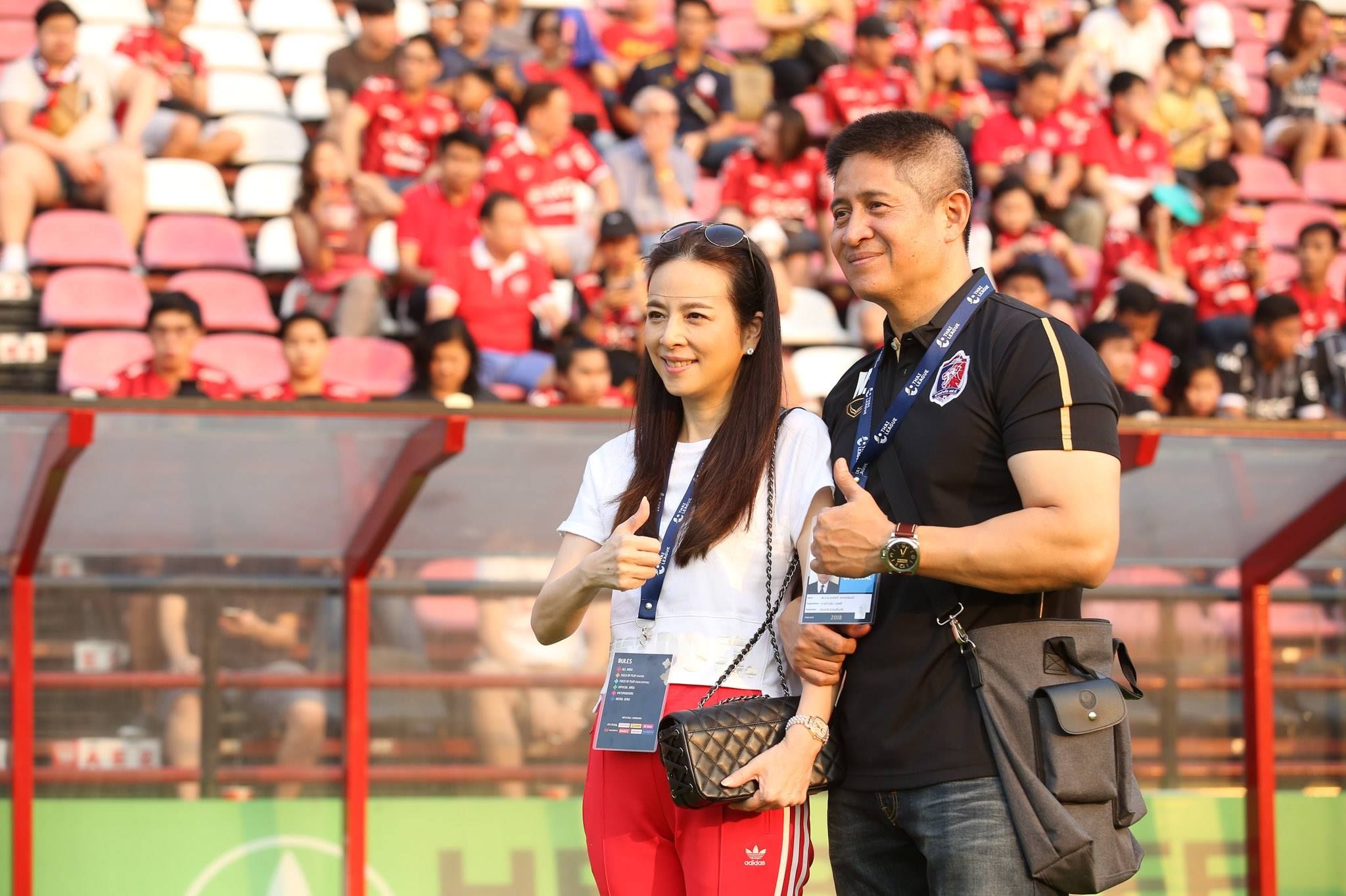นวลพรรณ ล่ำซำ