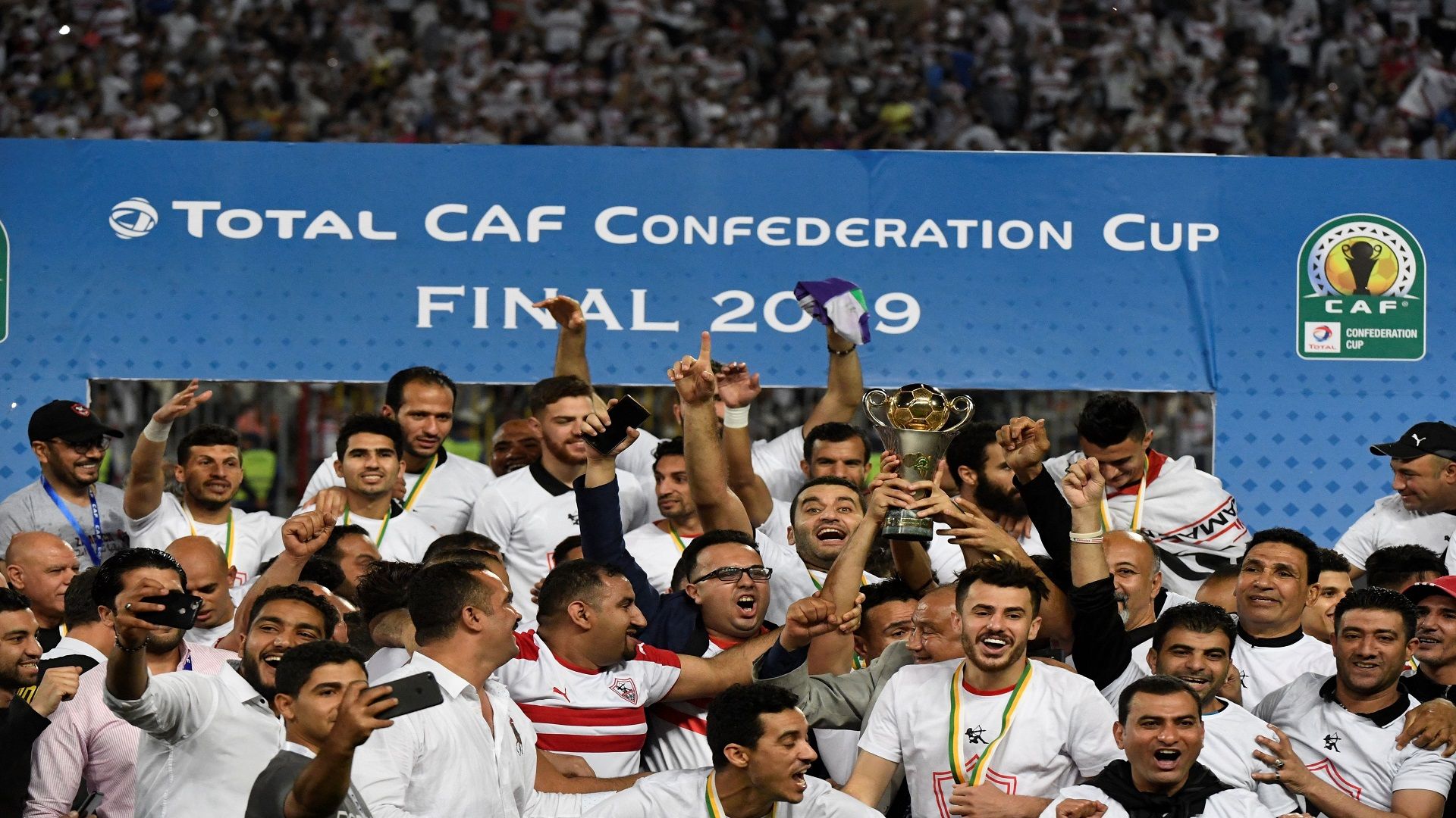 الزمالك بطل الكونفدرالية