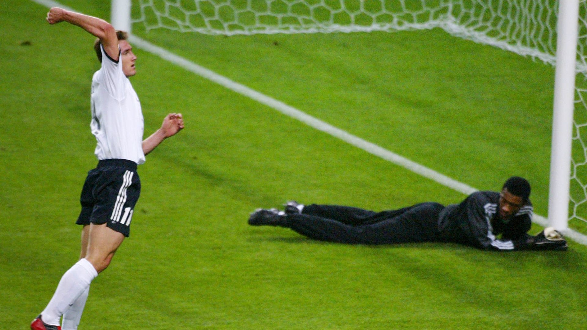 MIROSLAV KLOSE GERMANY 2002