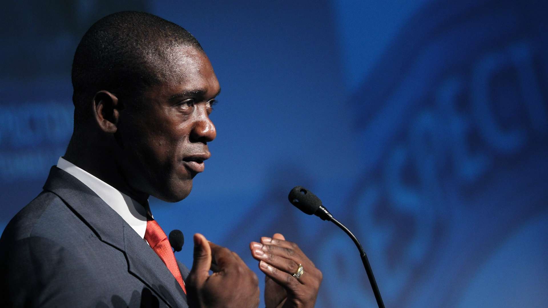 Candidates to replace Gary Neville on MNF: Clarence Seedorf