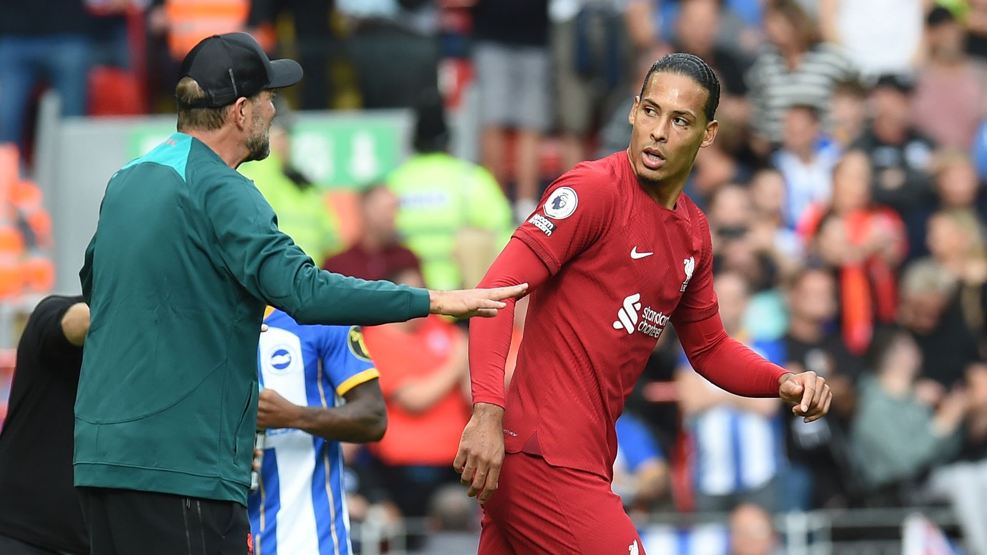 Jurgen Klopp Virgil van Dijk Liverpool Brighton 2022-23