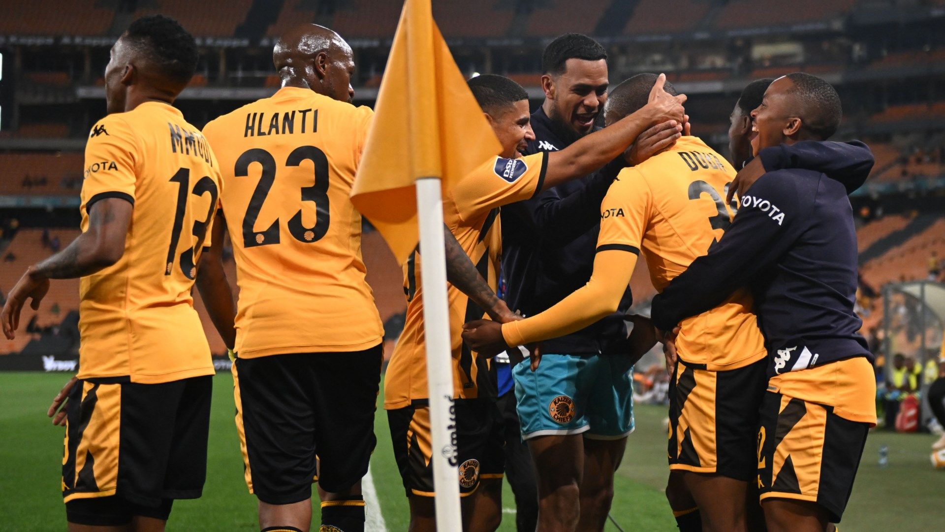 If Kaizer Chiefs lose to Cape Town City, Johnson should be fired! Why would someone go to watch embarrassing Amakhosi?' - Fans | Goal.com South Africa