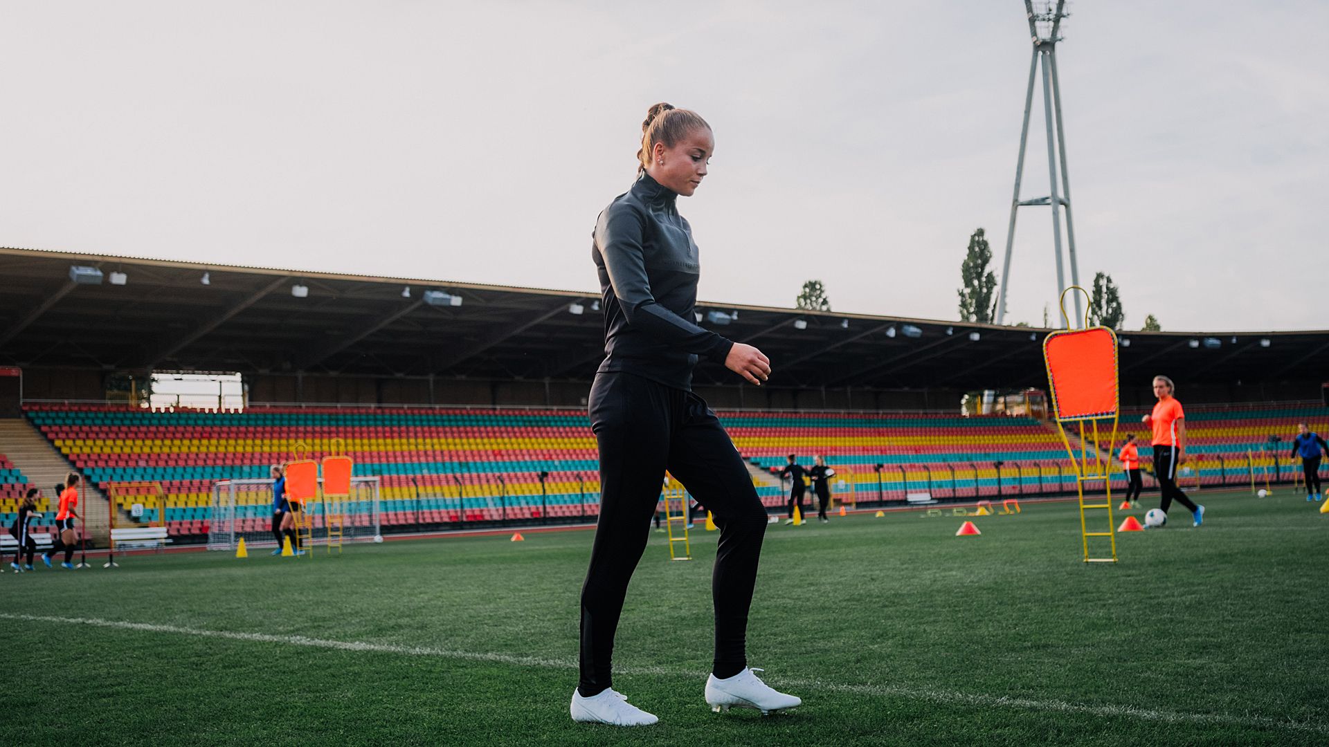 Giulia Gwinn Nike