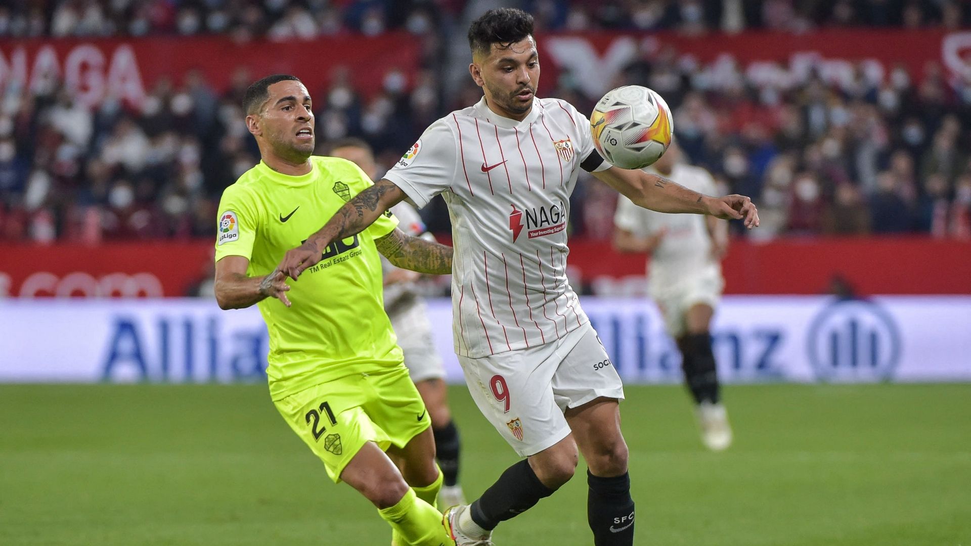 Tecatito Corona Sevilla Elche La Liga