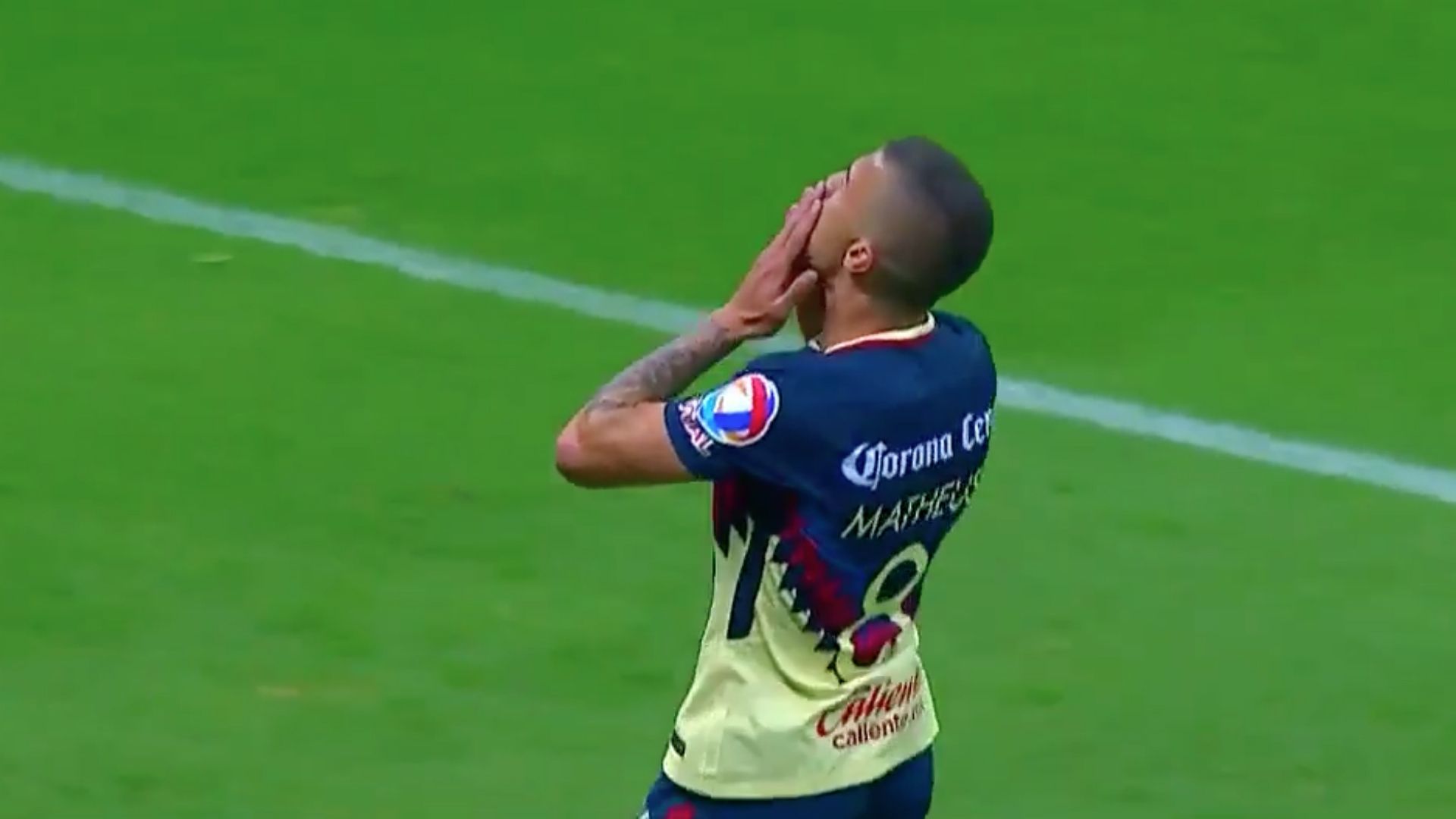 Mateus Uribe gol
