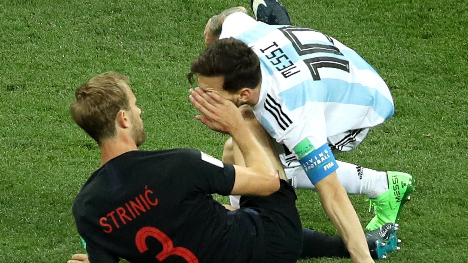 Messi-Strinic-Argentina-World-Cup-2018