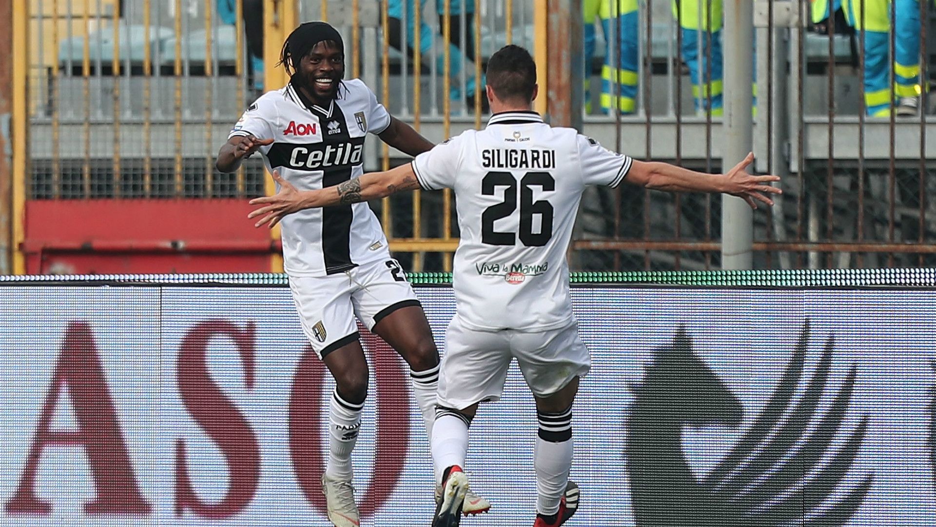 Gervinho Luca Siligardi Empoli Parma Serie A