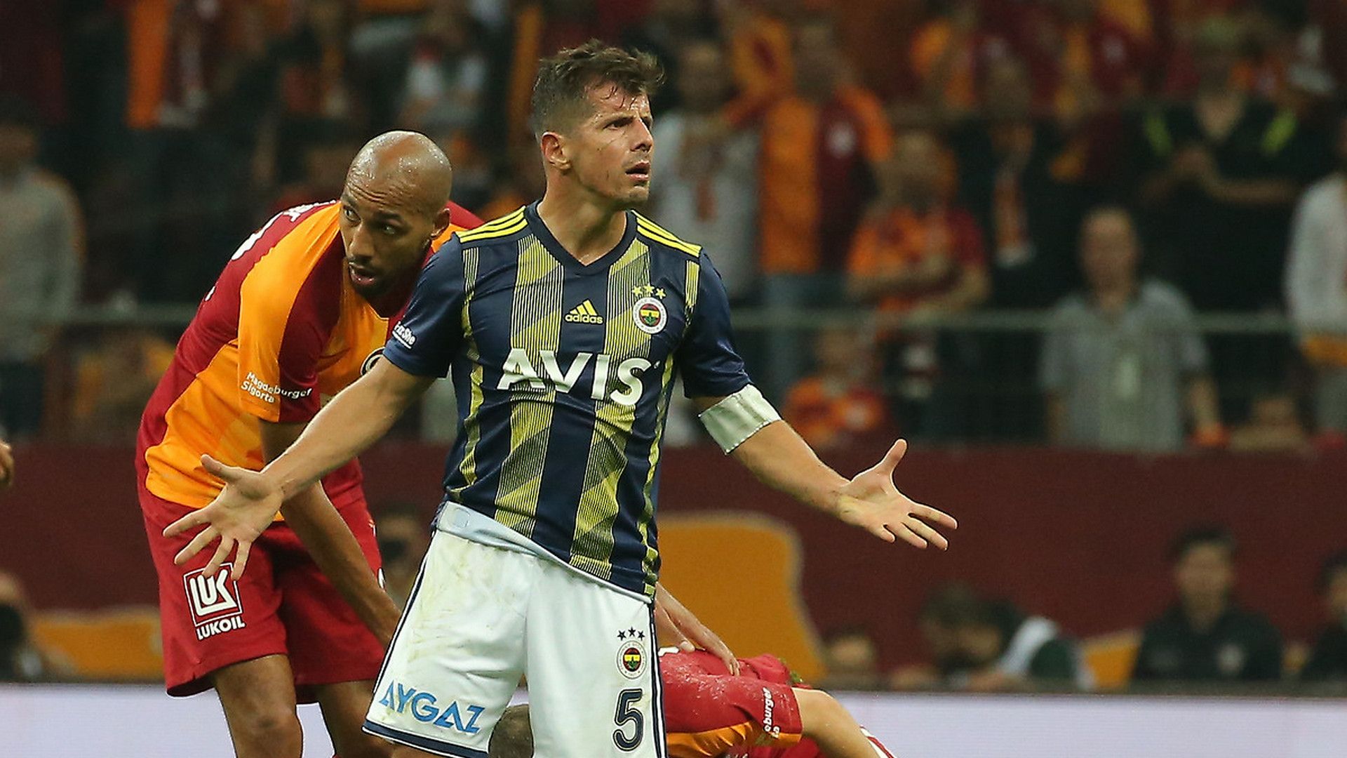 Emre Belozoglu Fenerbahce Galatasaray 28092019