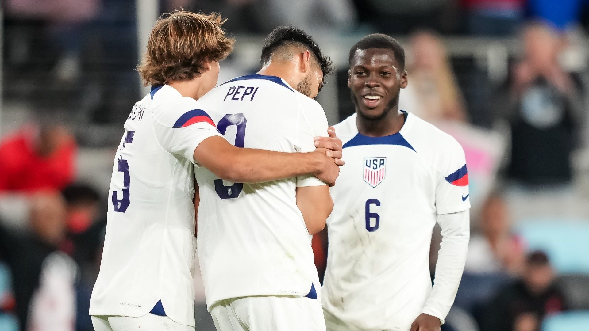 USMNT celebrating Ricardo Pepi goal 2023