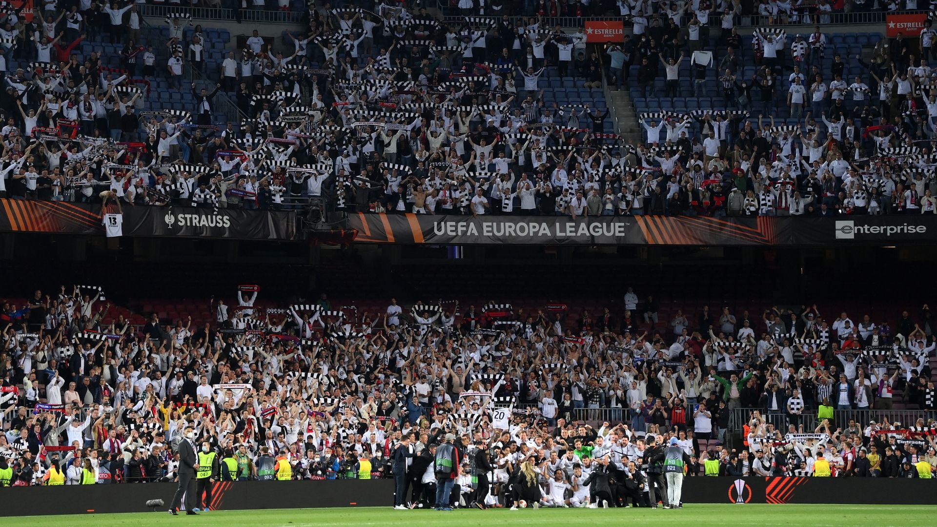 Frankfurt fans Camp Nou