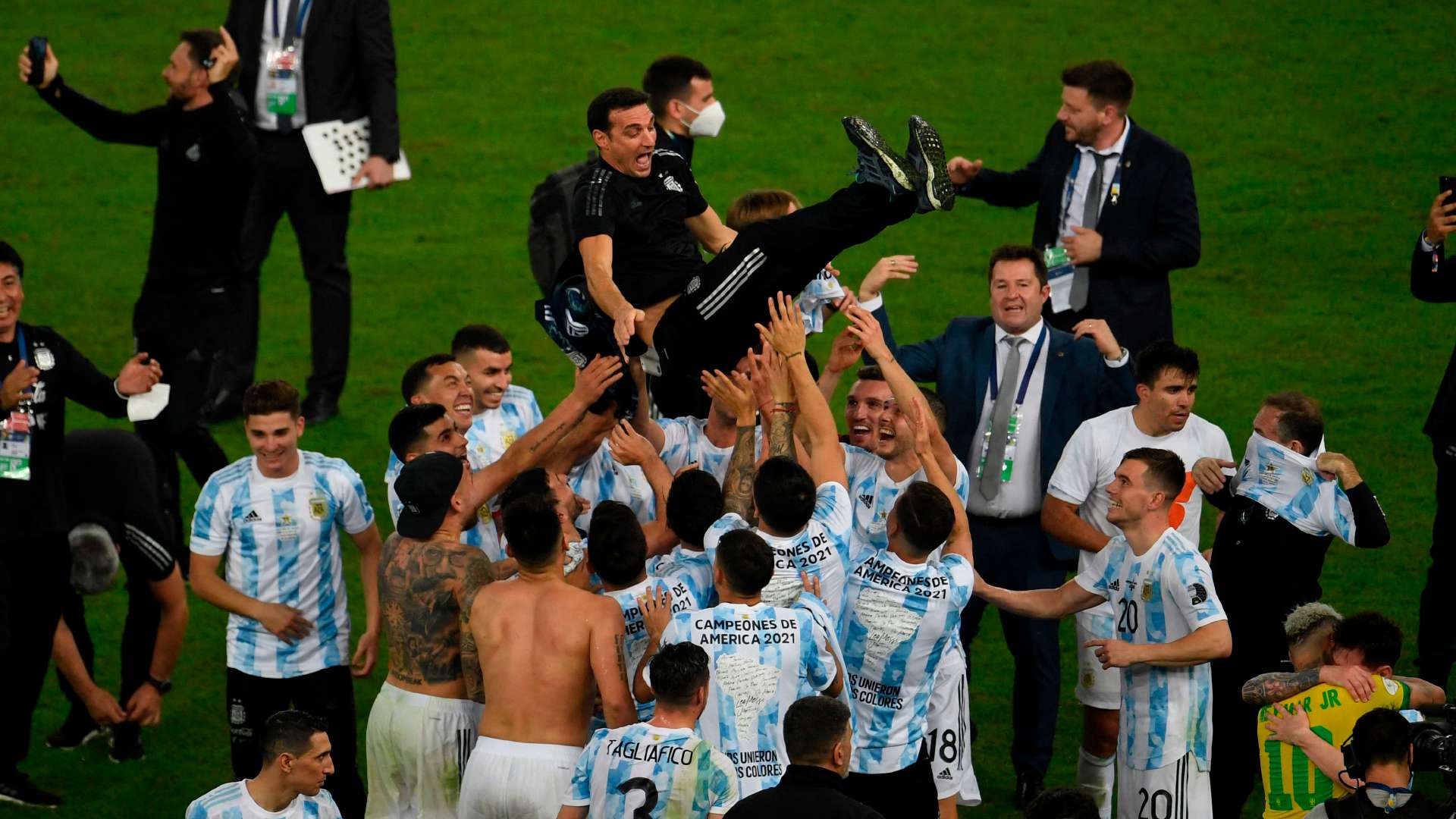 Lionel Scaloni Argentina Brasil 100721