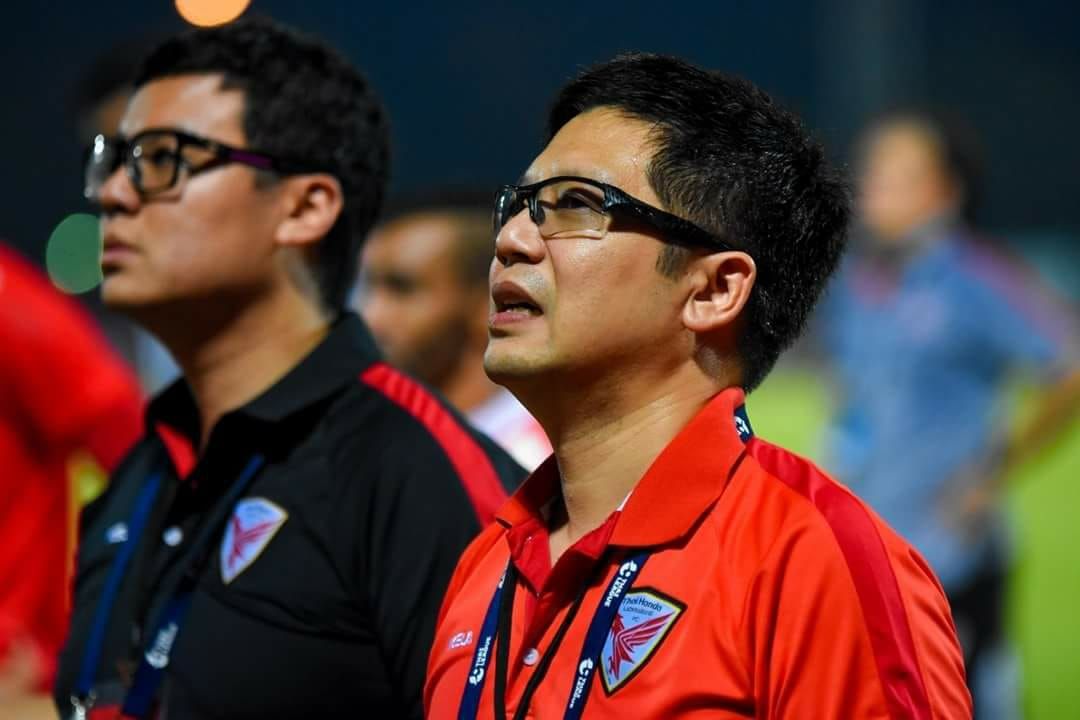 มนนเทพ พรประภา