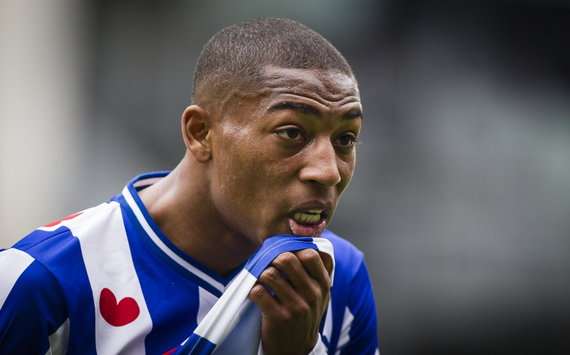 RAJIV VAN LA PARRA SC HEERENVEEN EREDIVISIE 10192013
