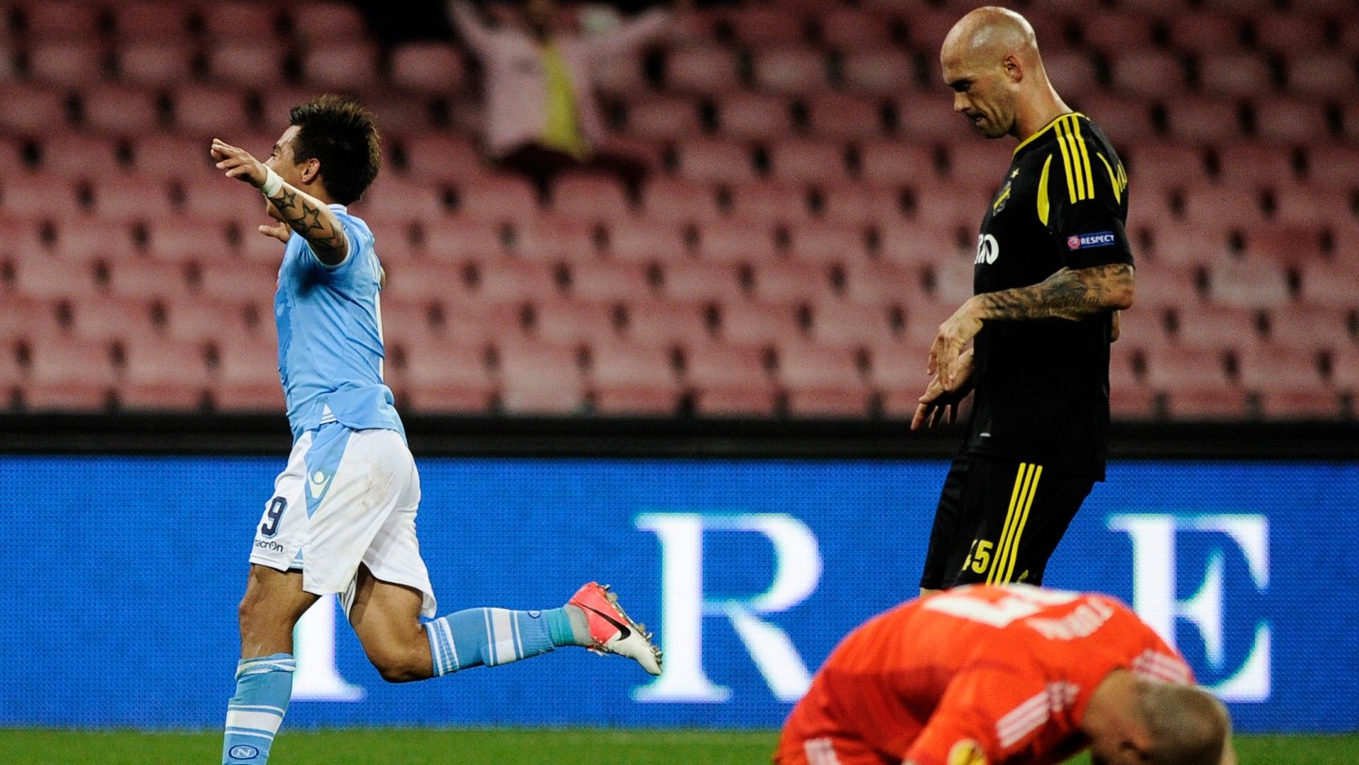 Edu Vargas Napoli AIK Solna Europa League