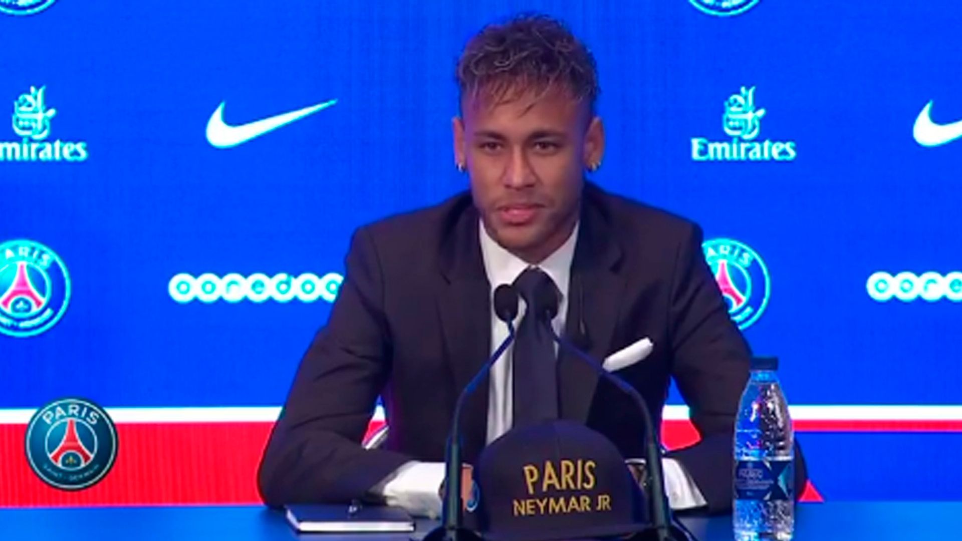 Neymar apresentação PSG 04 08 17