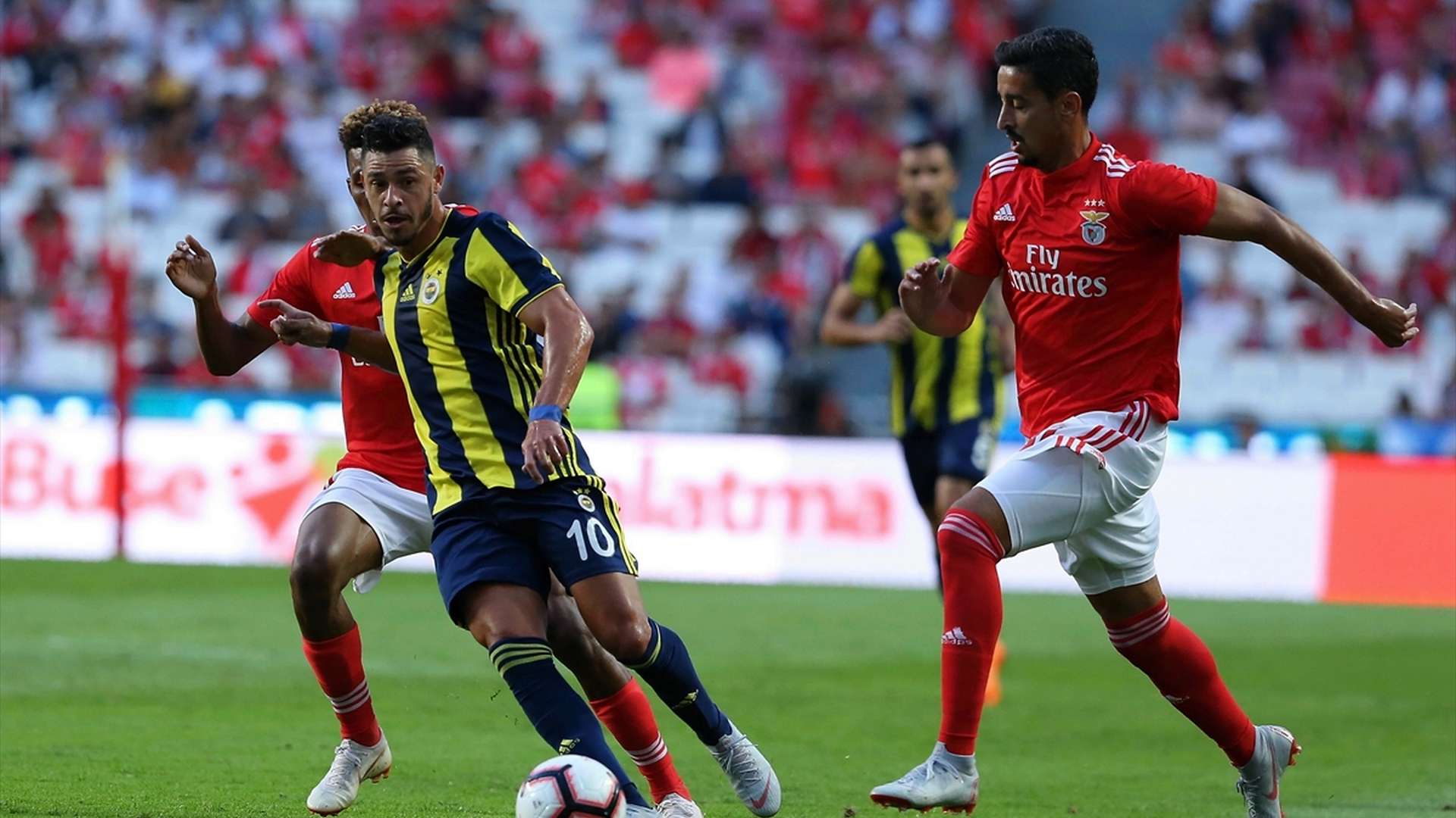 Giuliano Benfica Fenerbahce 872018