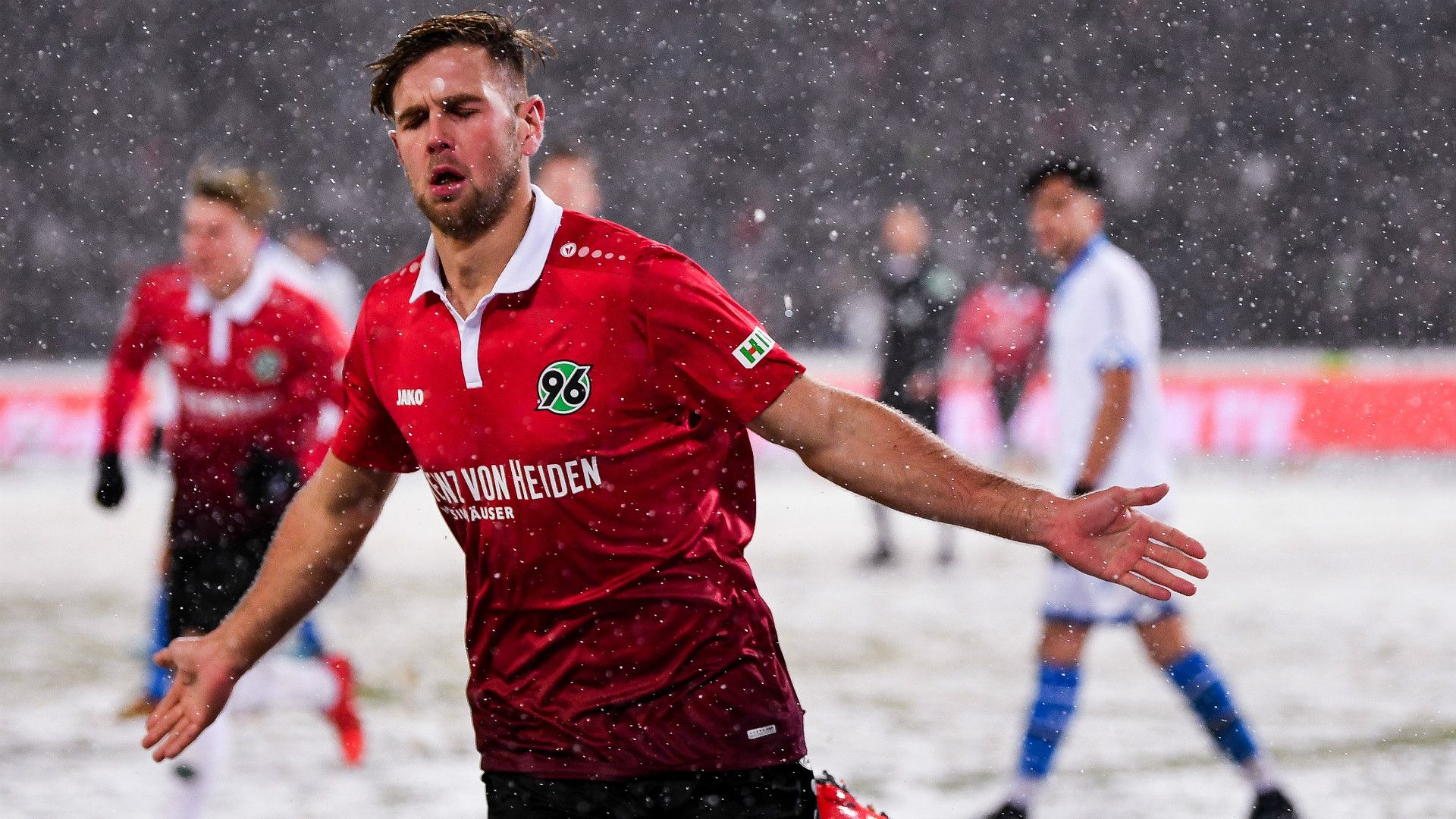 NICLAS FÜLLKRUG HANNOVER GERMAN BUNDESLIGA 10122017