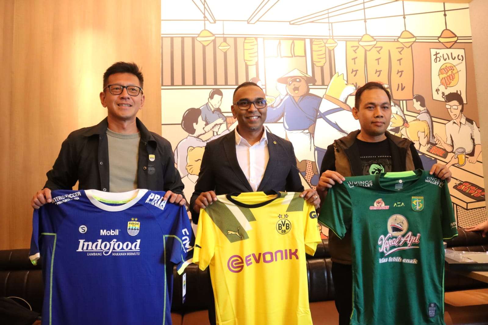 Persib Bandung Borussia Dortmund Persebaya Surabaya