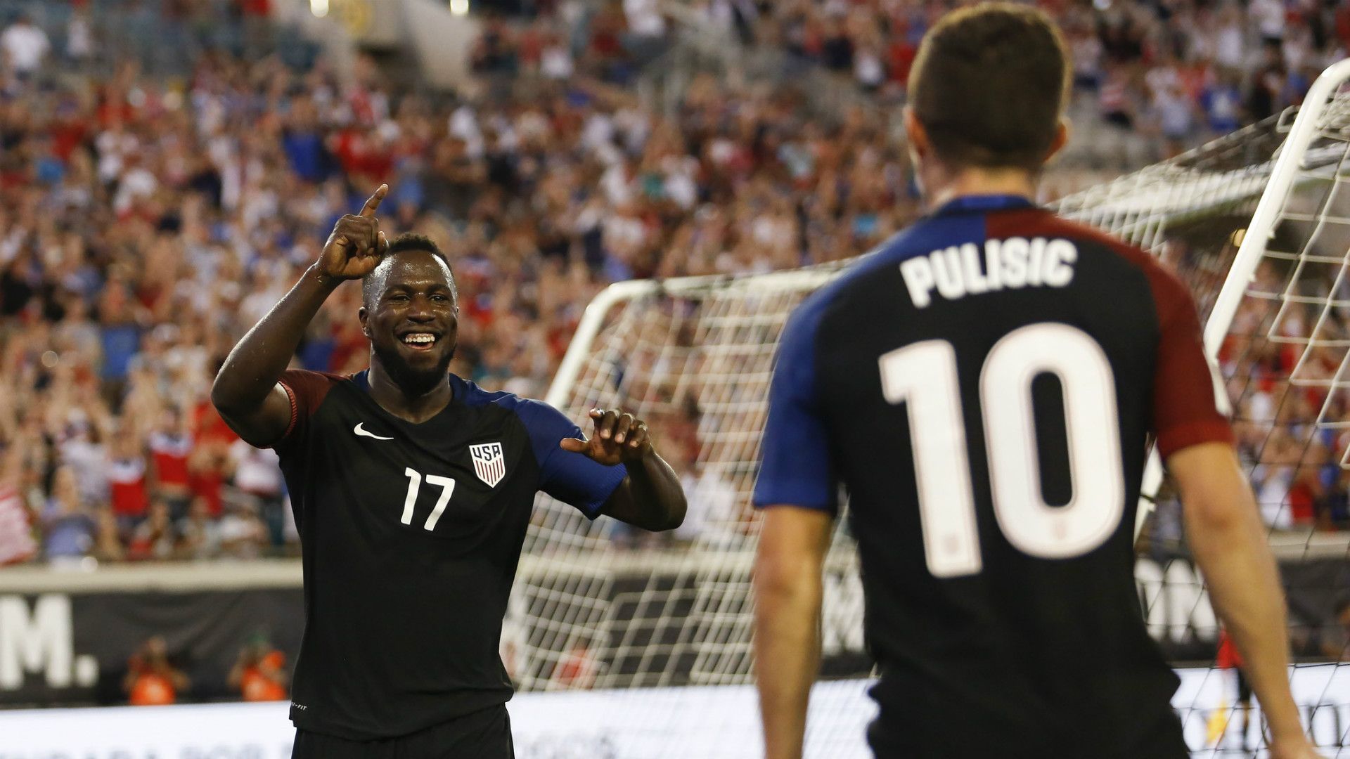 Jozy Altidore Christian Pulisic USA 09062016