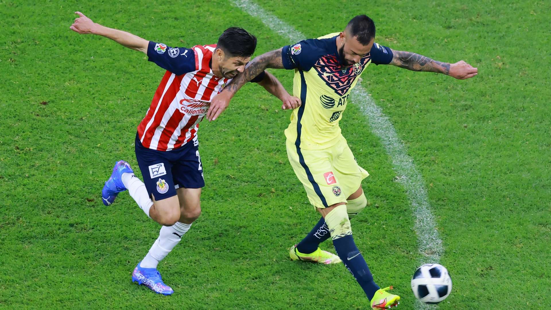 Oribe Peralta Chivas América