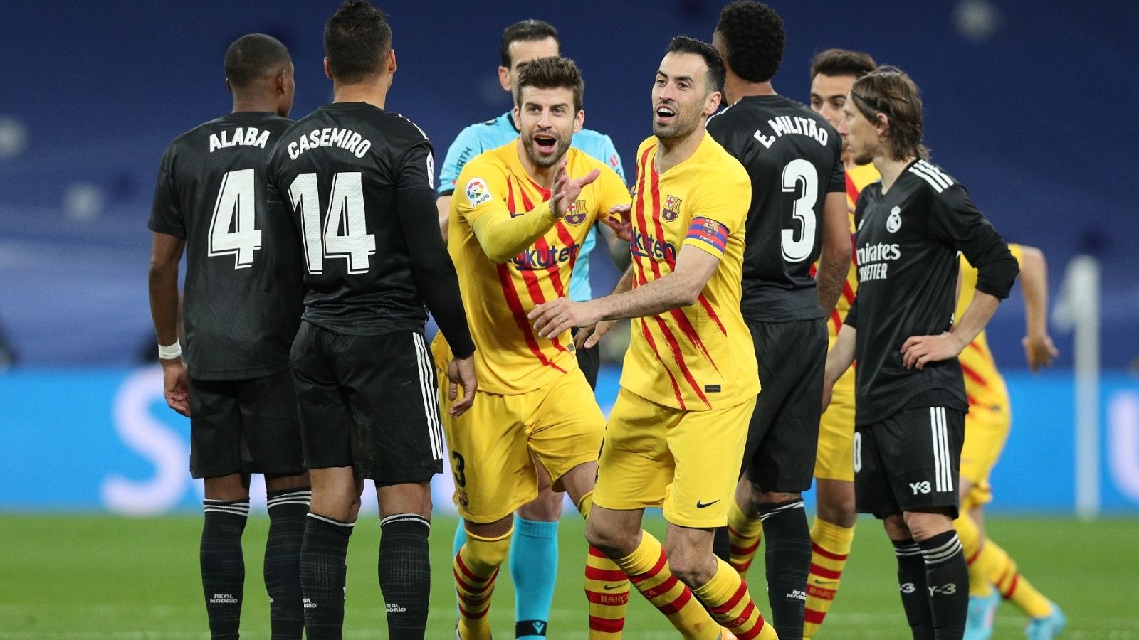 Sergio Busquets - Pique, Real Madrid vs. Barcelona