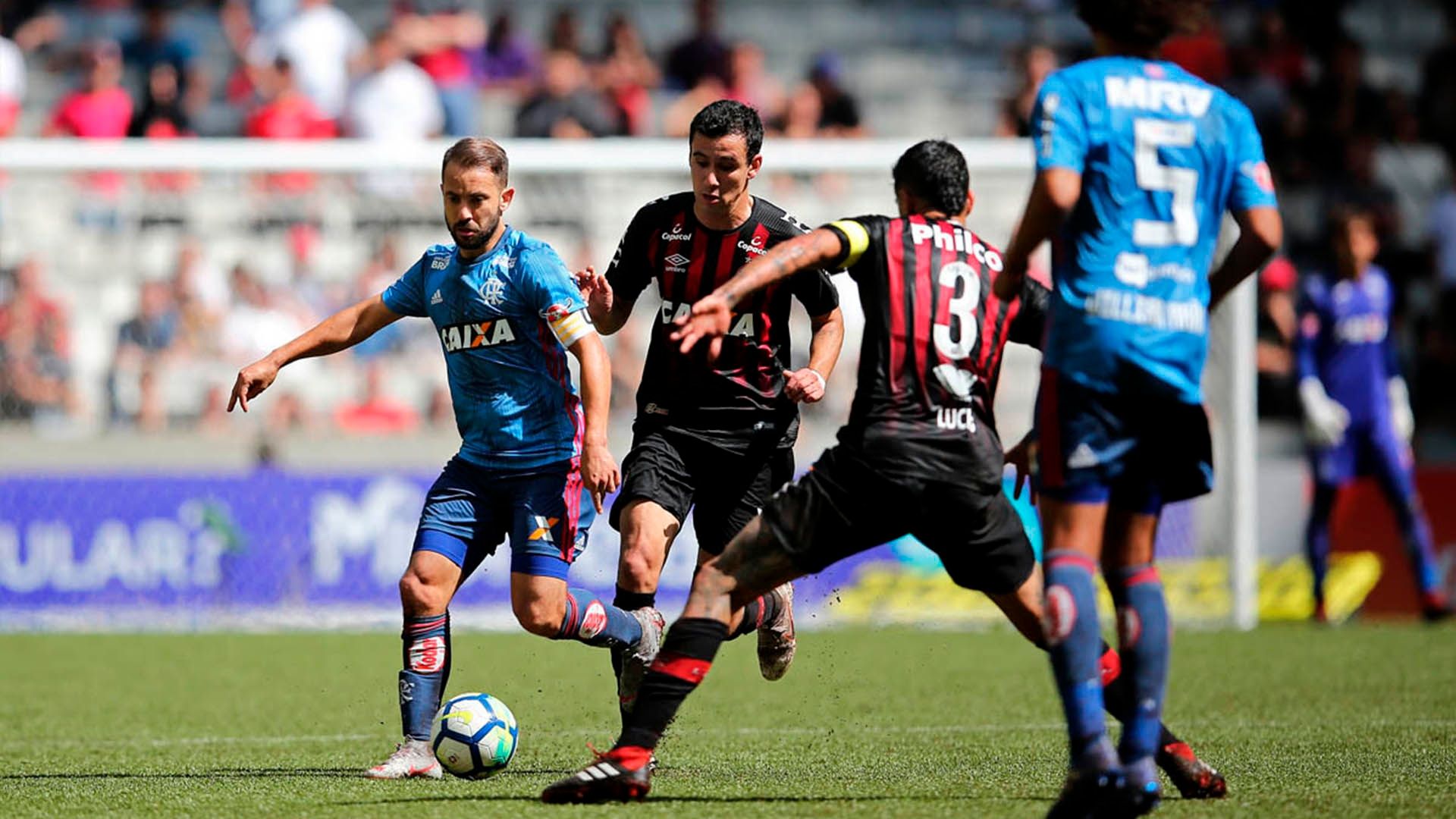 Everton Ribeiro Flamengo x Atletico-PR Arena da Baixada Brasileirão 19 08 18