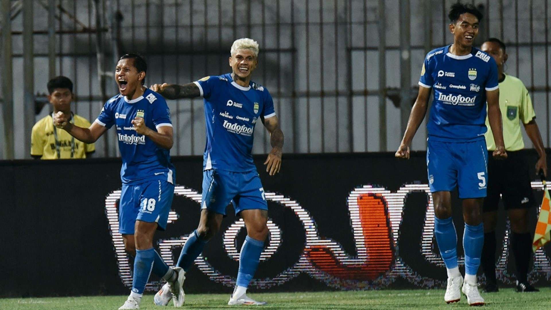 Adam Alis Ciro Alves Kakang Rudianto - Persib Bandung