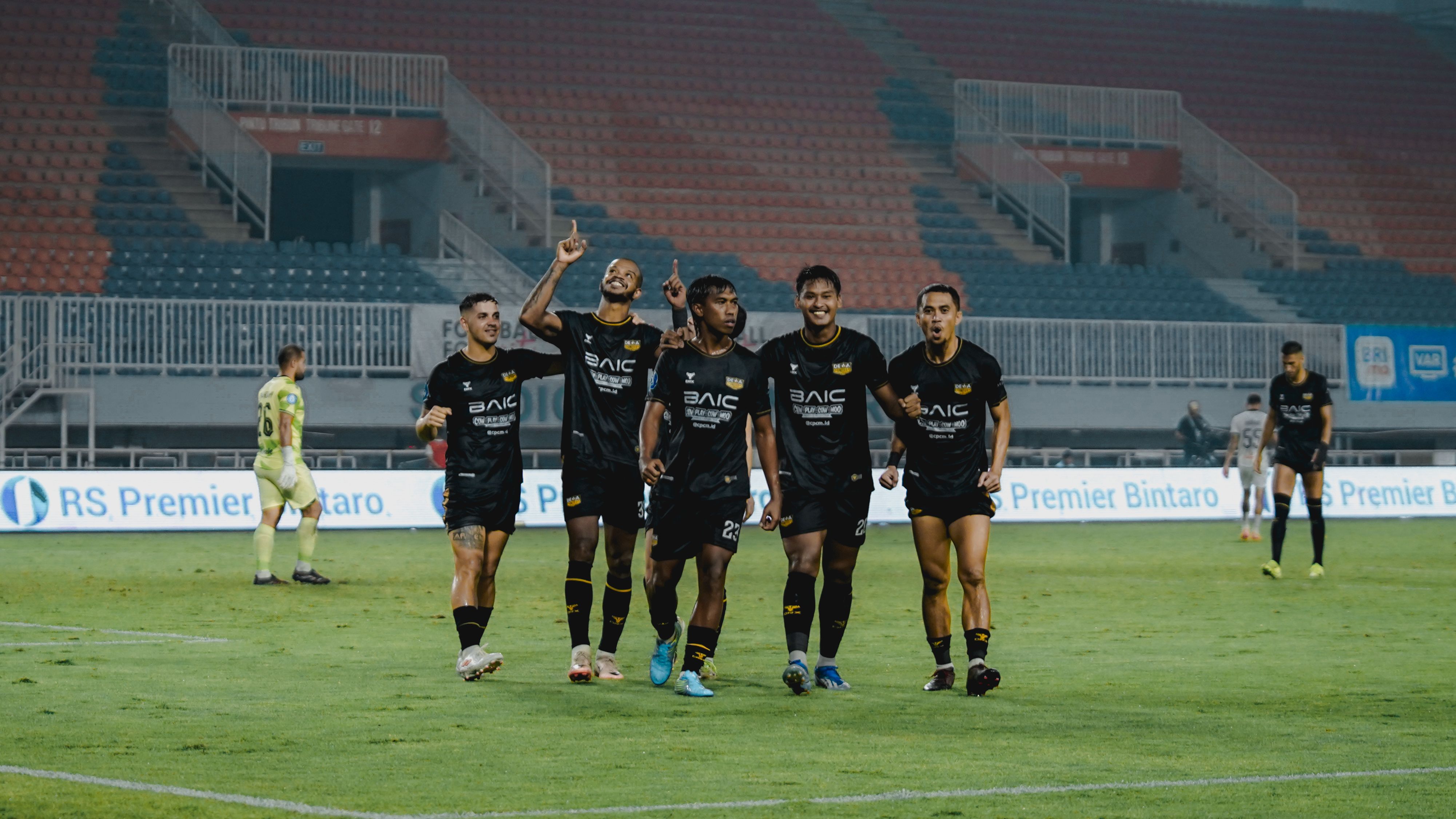 Dewa United vs Persija