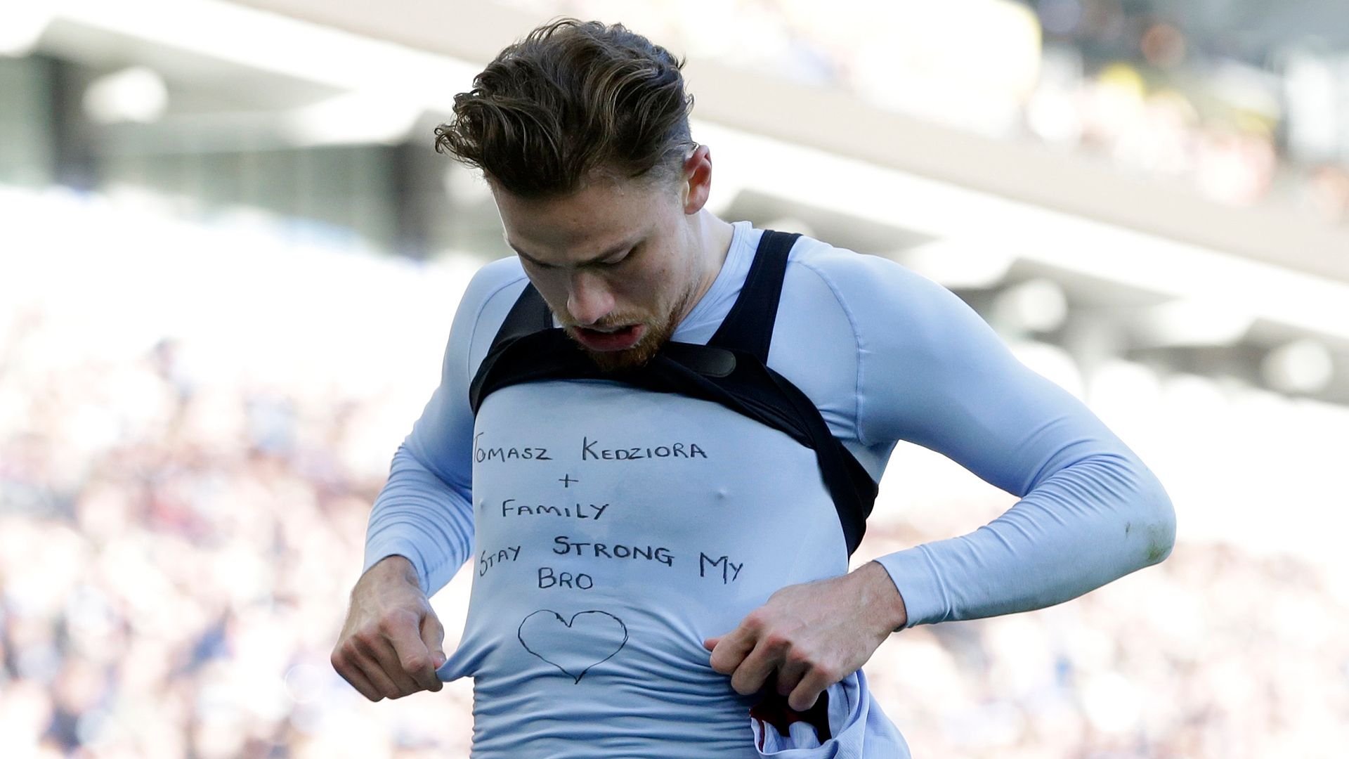 Matty Cash Aston Villa 2021-22