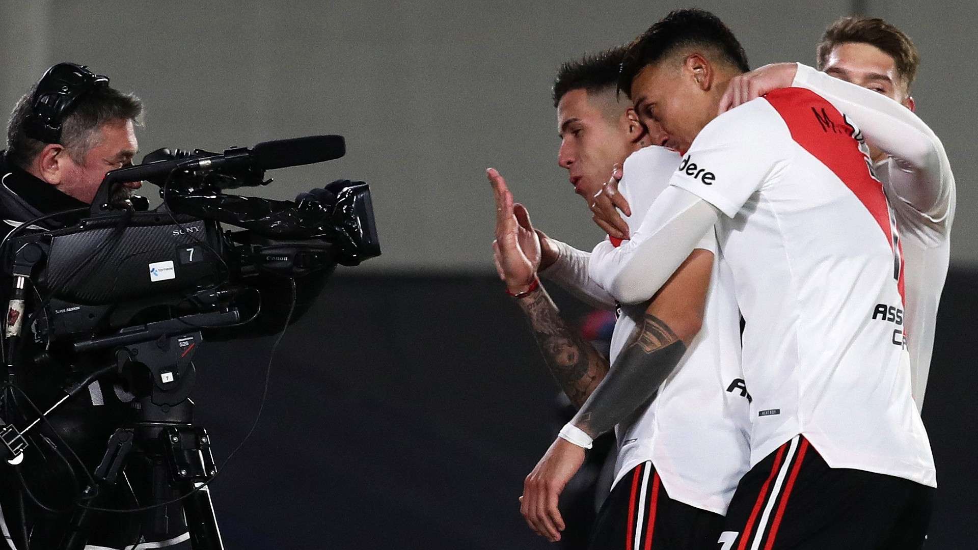 Enzo Fernandez Matias Suarez River Velez Liga Profesional 14082021