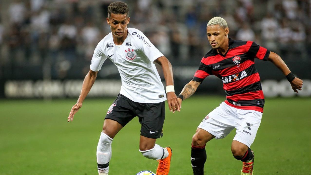 Pedrinho e Neílton - Corinthians x Vitória - 10/05/2018
