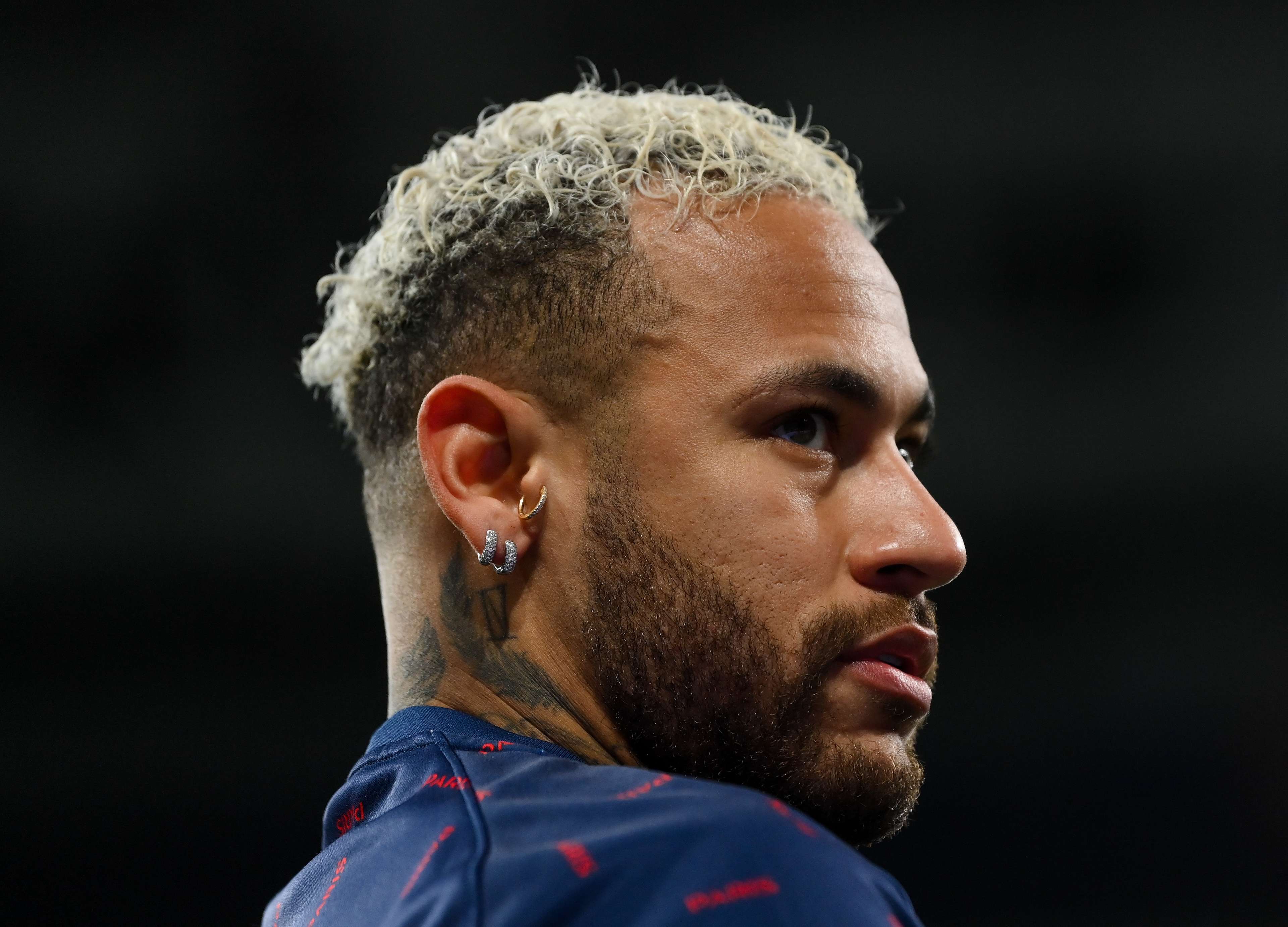 Après son expulsion contre Strasbourg, Neymar sera suspendu à Lens ce dimanche.