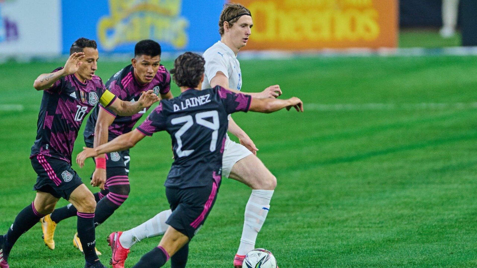 Boovarsson Diego Lainez México vs Islandia Amistoso 2021