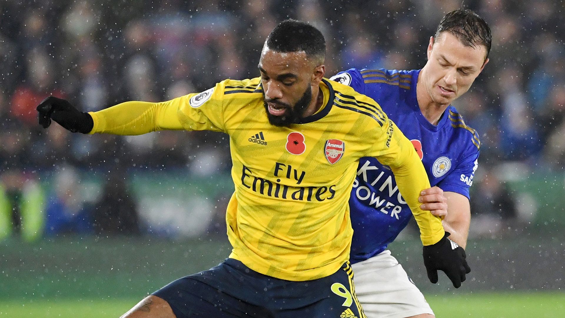 Alexandre Lacazette Jonny Evans Arsenal Leicester City 2019