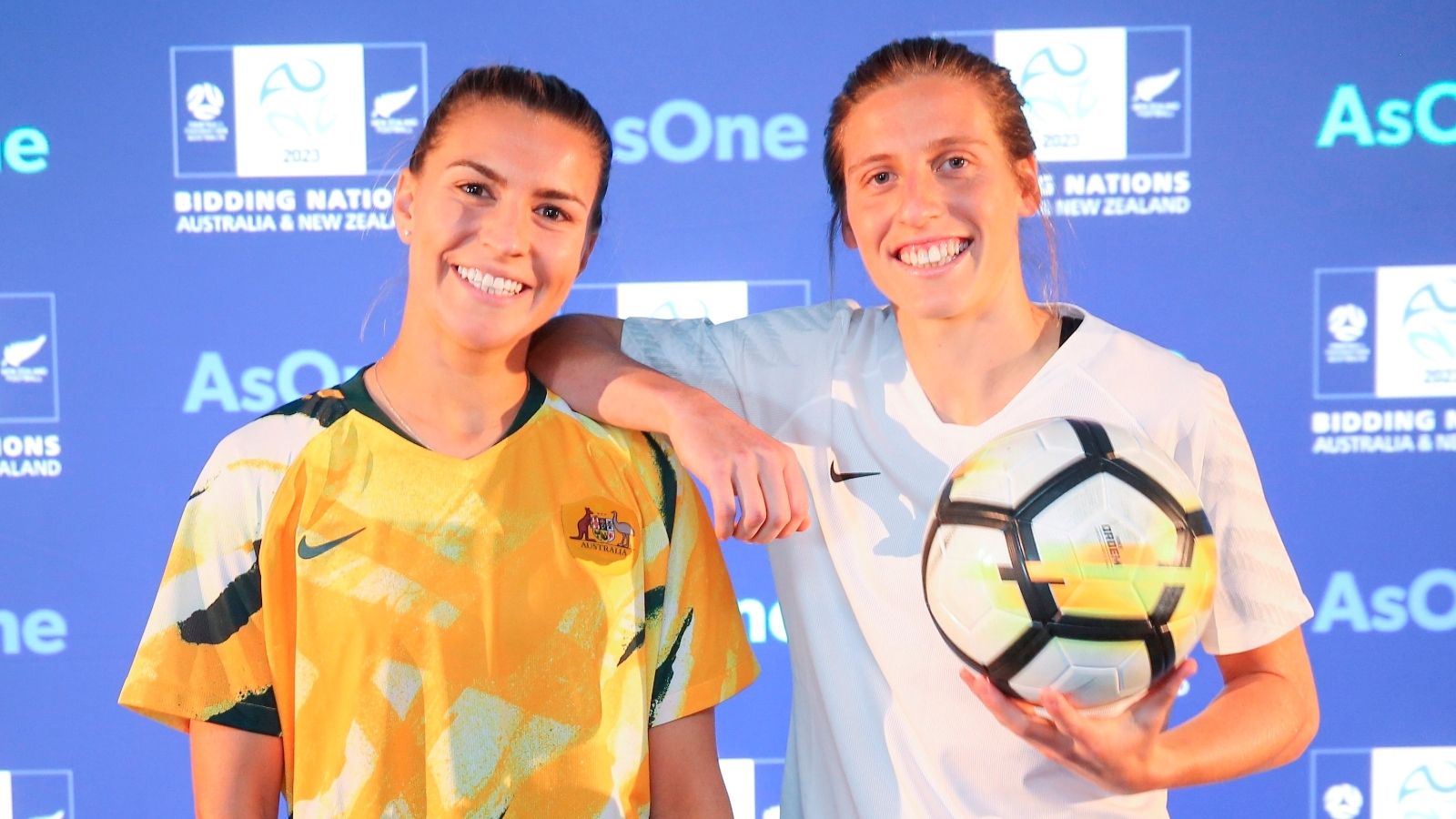 Steph Catley Rebekah Stott Australia New Zealand Women 2020