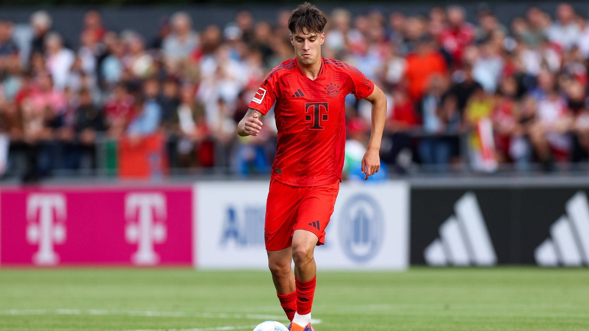 ONLY GERMANY Javier Fernandez FC Bayern 2024