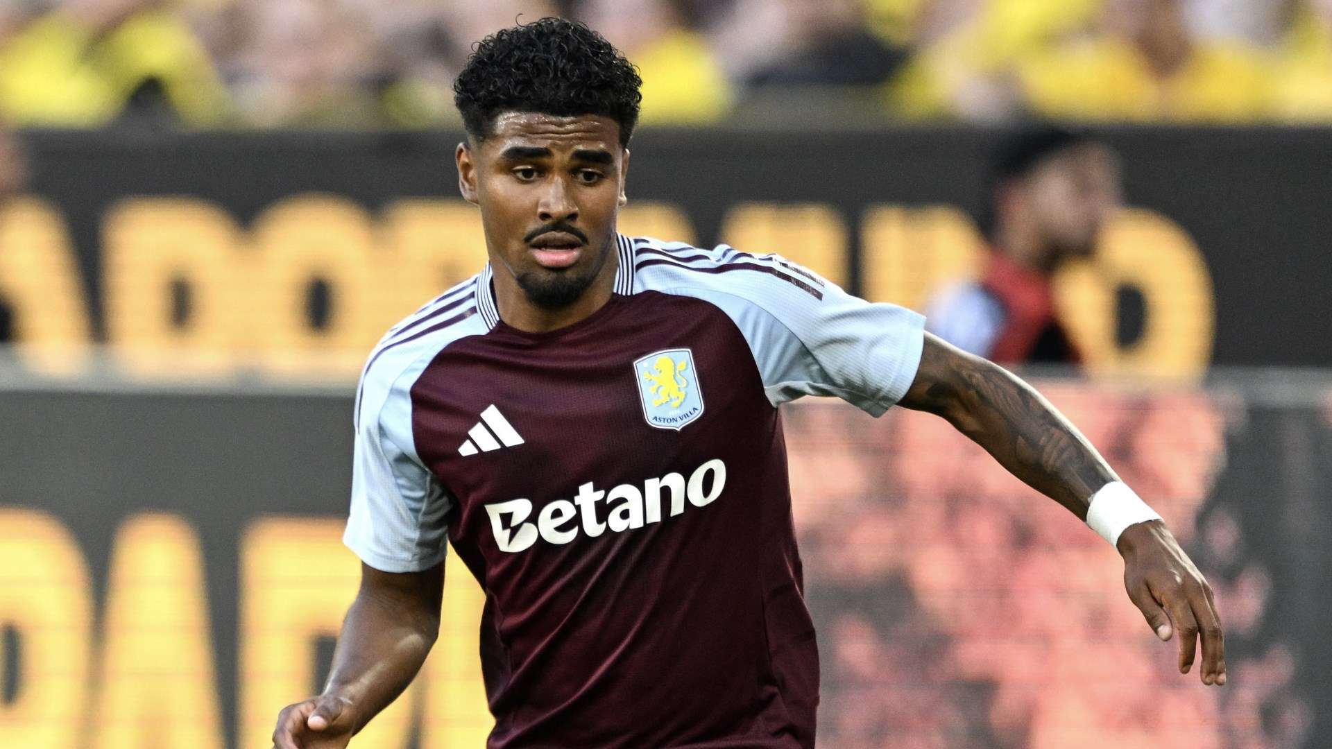 Ian Maatsen Aston Villa 2024-25