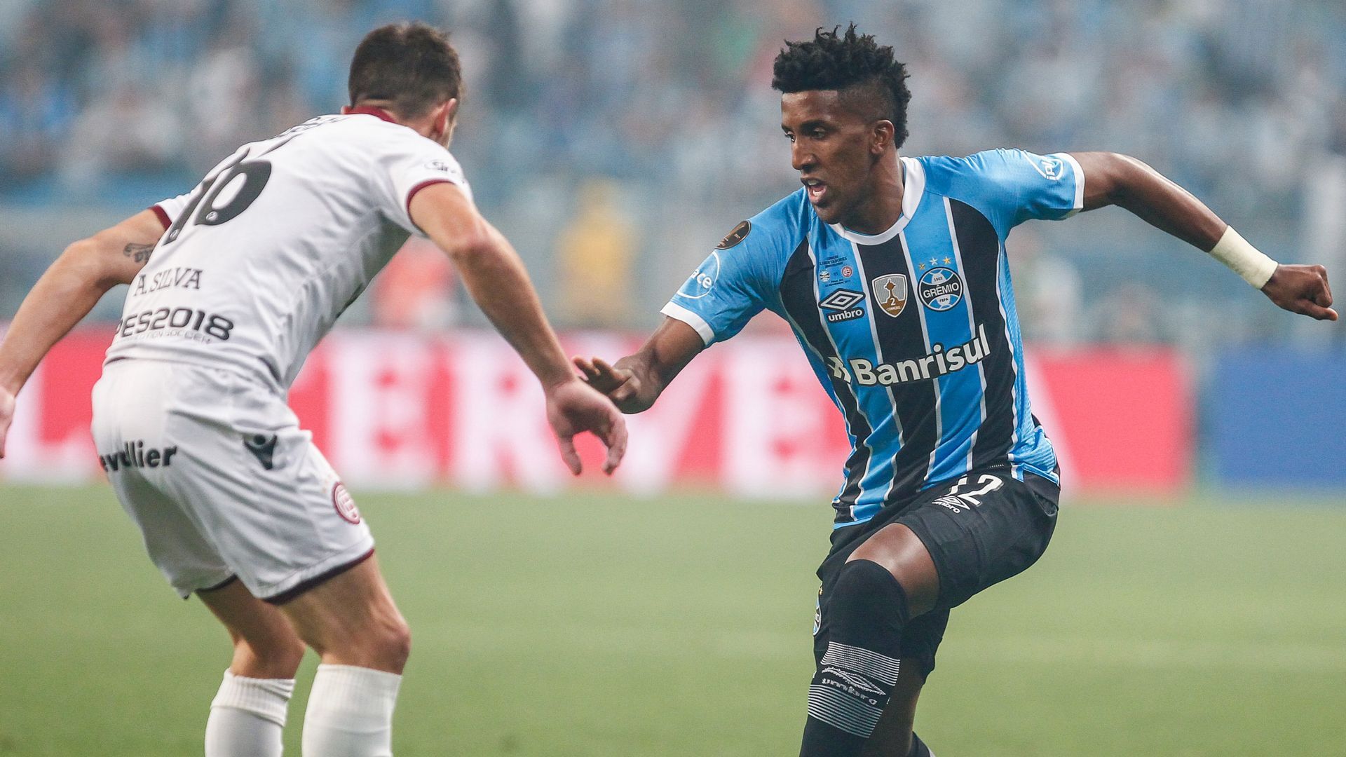 Bruno Cortez Alejandro Silva Gremio Lanus Copa Libertadores 22112017