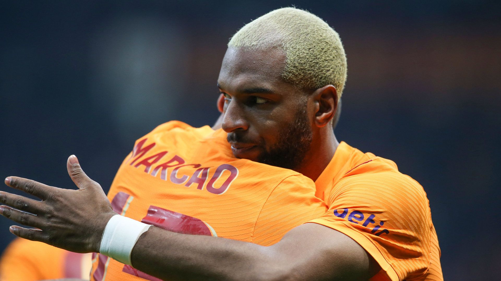 Galatasaray vs Marsilya. 11.25.2021